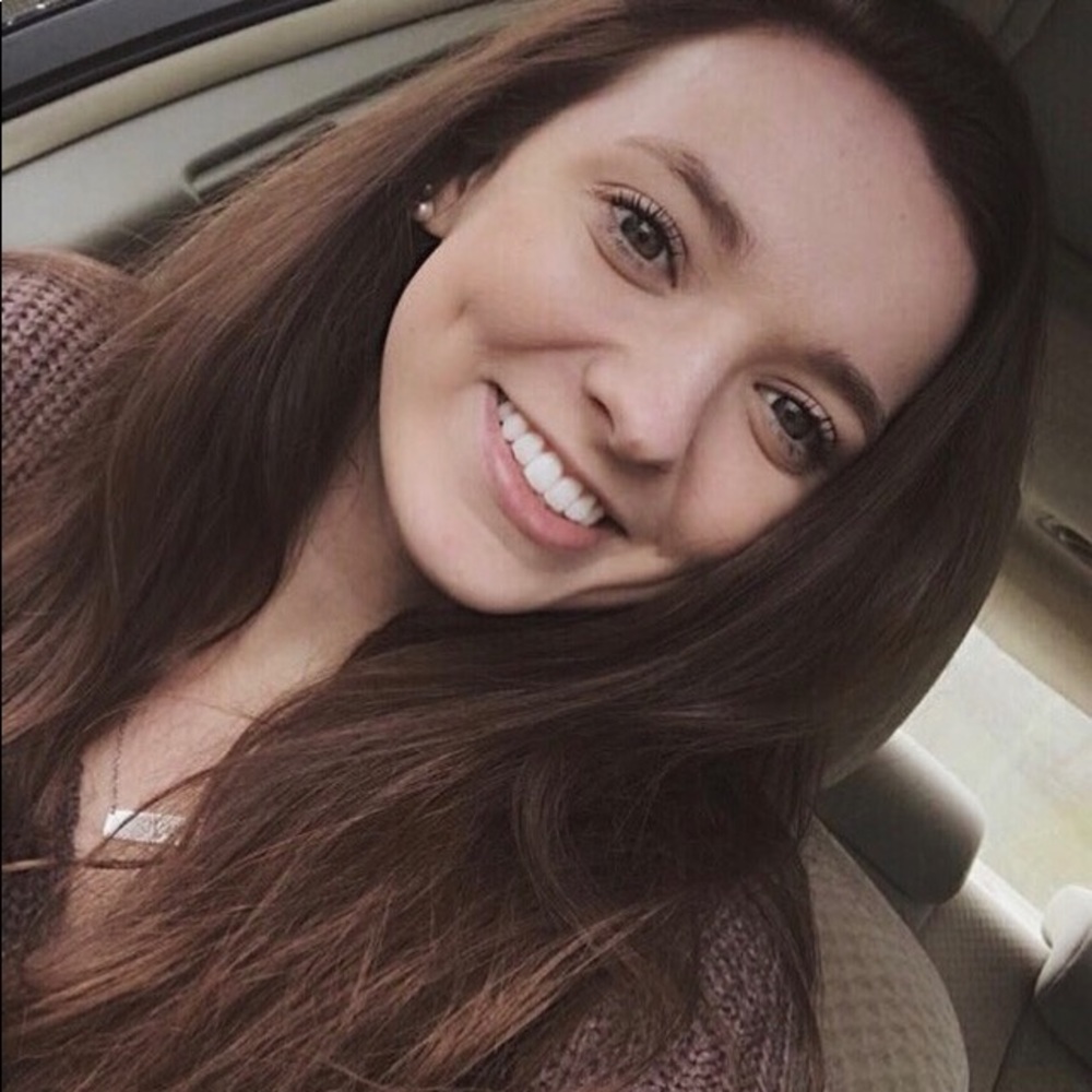Meet your Posher, Anna